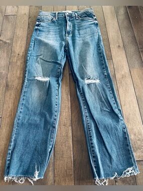 Like New Women’s Sz 28 Distressed Straight Just Black Blue Jeans
